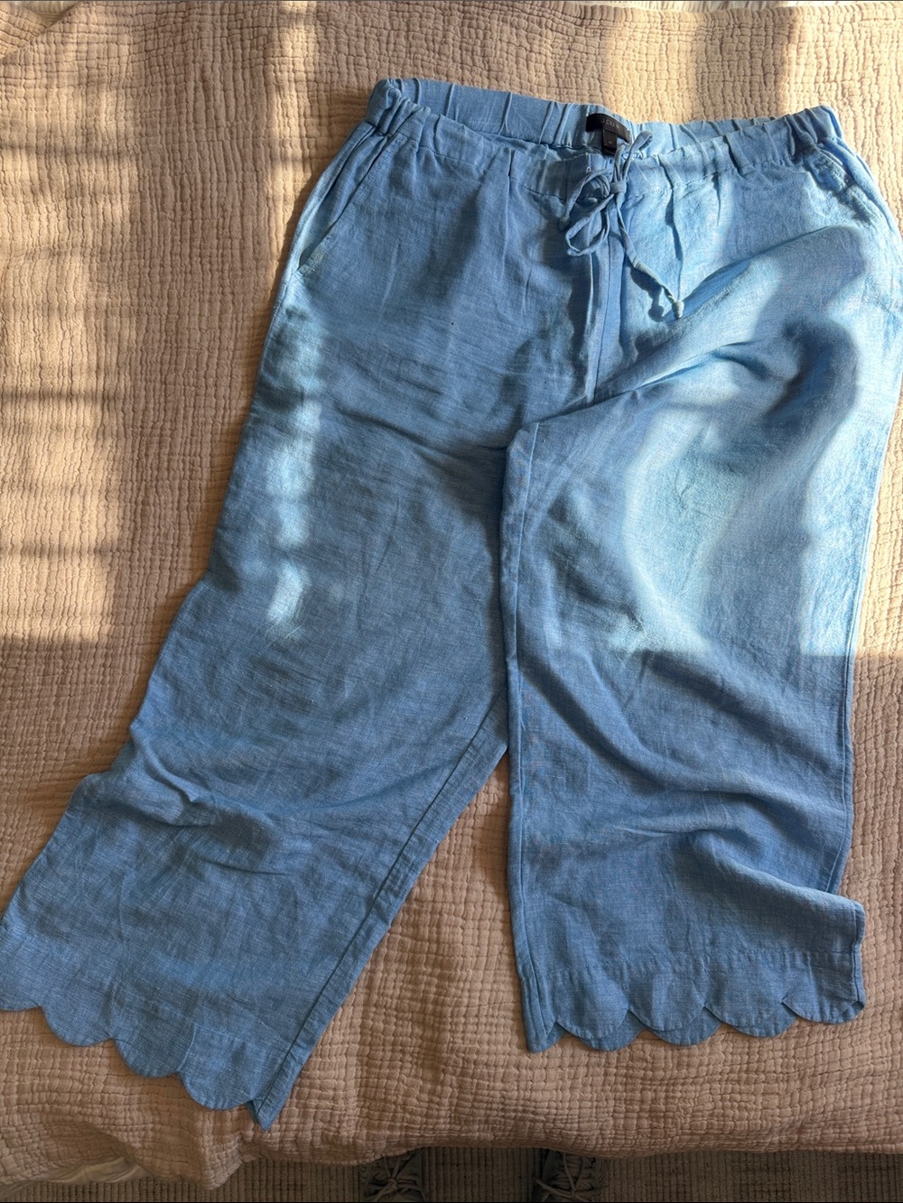 J.Crew Linen Blend Scalloped Edge Cropped Elastic Waist Drawstring Pant -M